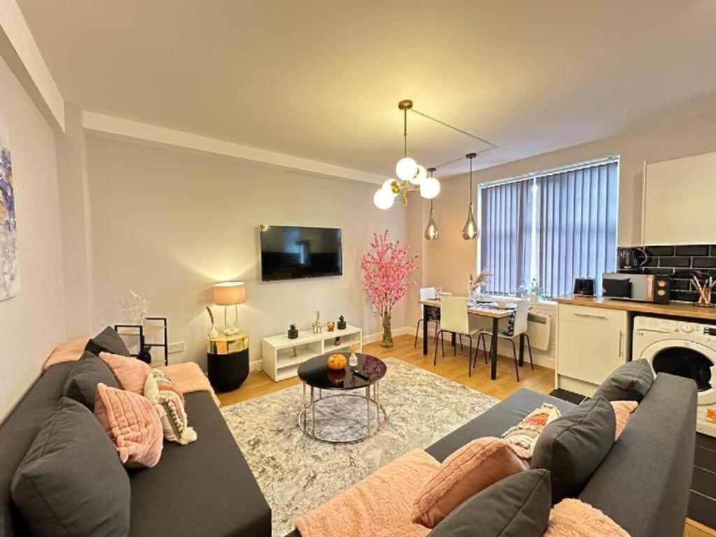 Beautiful Apartment In Sussex Gardens London Eksteriør billede